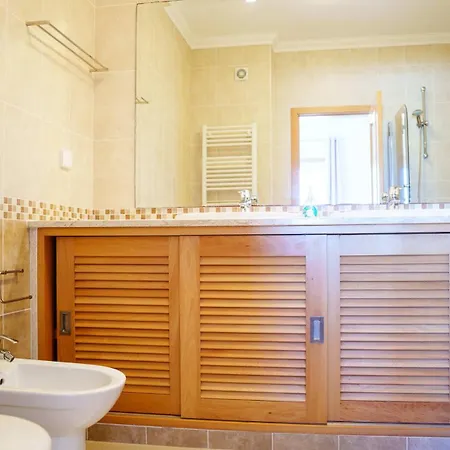 The Lazy Sunbathers, Del Rei, Obidos, B11 Apartment *