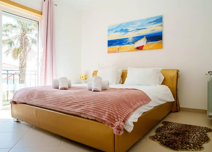 The Lazy Sunbathers, Del Rei, óbidos, B11 Óbidos